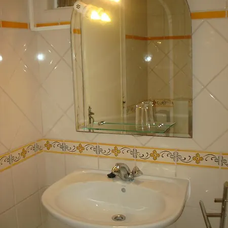 Affittacamere Pensao Residencial Luanda Tomar