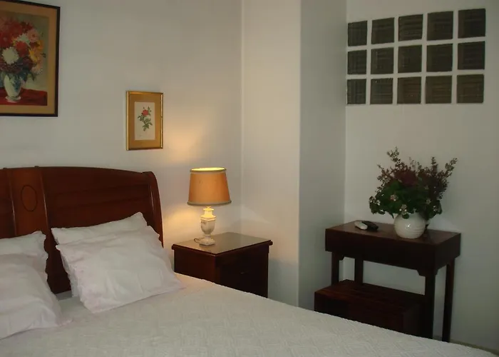 Pensao Residencial Luanda 3* トマール