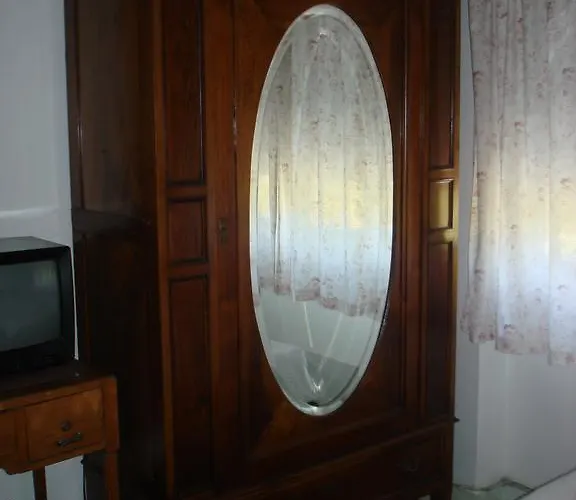 ゲストハウス Pensao Residencial Luanda トマール